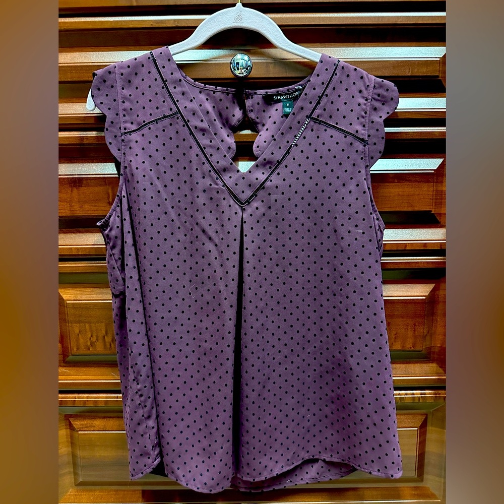 BNWT 41 Hawthorn Purple top Medium